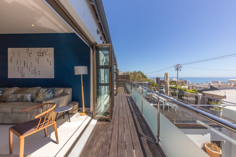 4 Bedroom Property for Sale in Green Point Western Cape